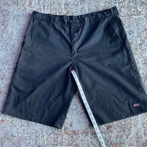 Genuine Dickies Black Shorts Size 40